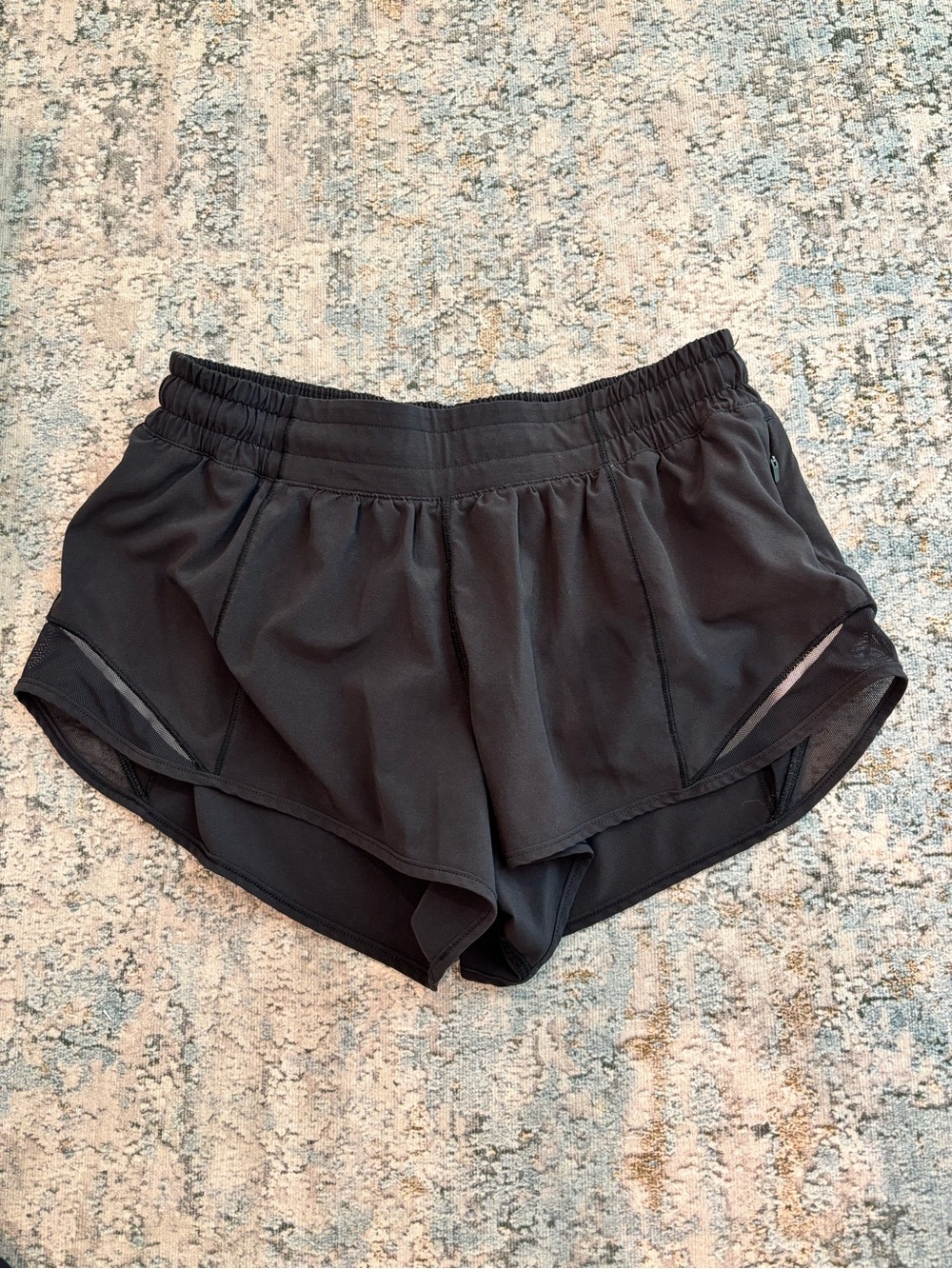 lululemon athletica Black 2.5” hotty hot Women's Running Shorts